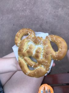 mickey pretzel